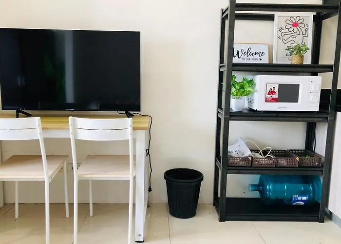Hub Metro In Makati 100west 1br With Balcony * Manila