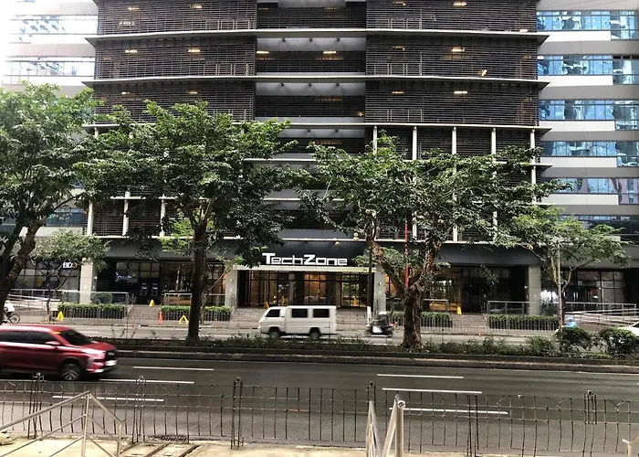 Apartment Hub Metro In Makati 100west 1br With Balcony *
