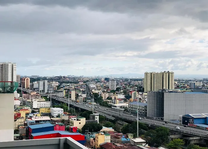 Hub Metro In Makati 100west 1br With Balcony *