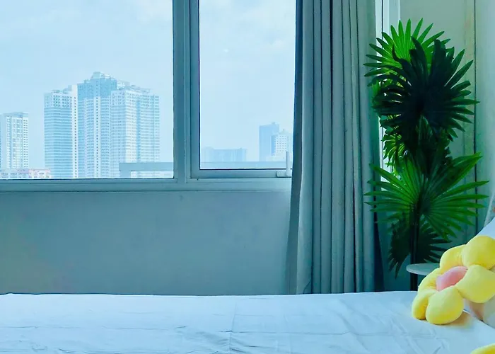 Hub Metro In Makati 100west 1br With Balcony * Manila