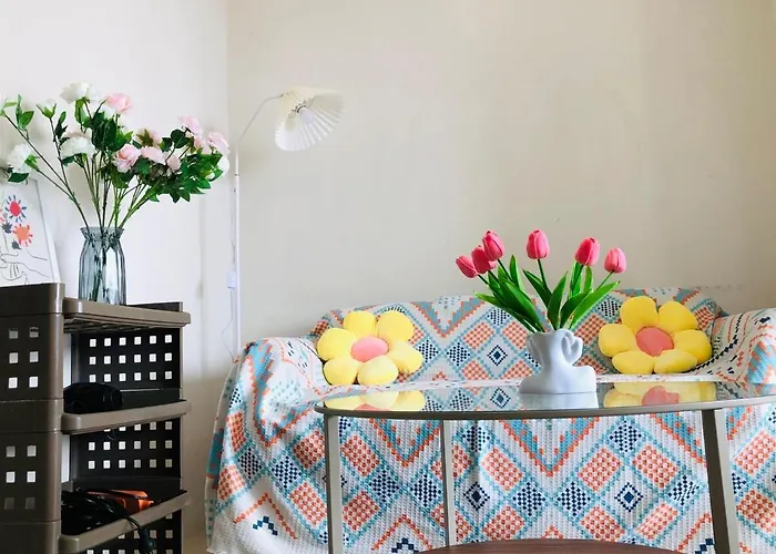 Apartment Hub Metro In Makati 100west 1br With Balcony *
